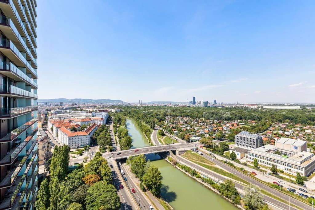Design Apartment With Amazing View Over Viena Exterior foto